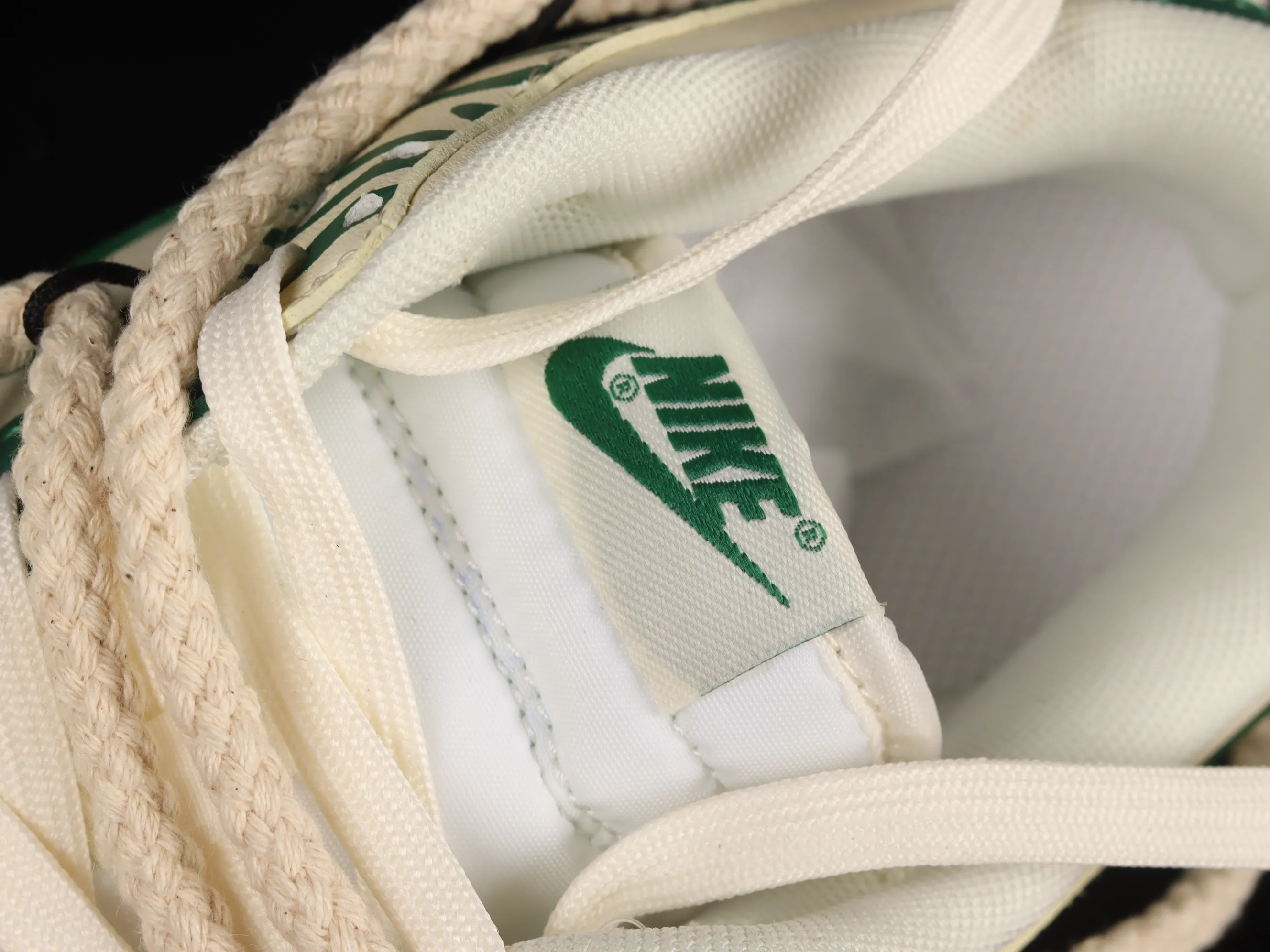 All categories Nk SB Dunk series Nk SB Dunk Low low-top sneakers Nk Dunk Low distressed beige customized version of deconstructed strap casual sneakers DD1503-112